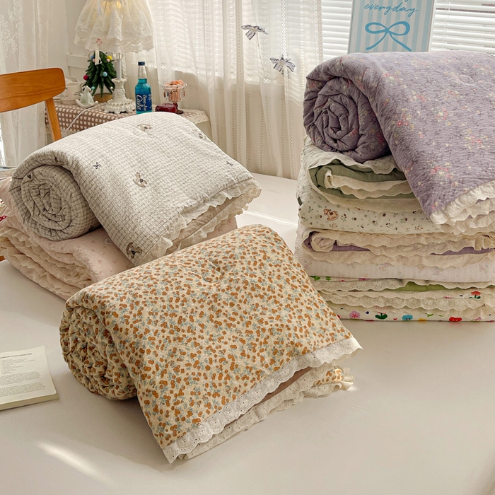 91家纺网 家纺一手货源 找家纺 优承佳生活馆 2026新款超柔高克重泡芙纱蝴蝶结全棉花边夏被套件单夏被 组合图