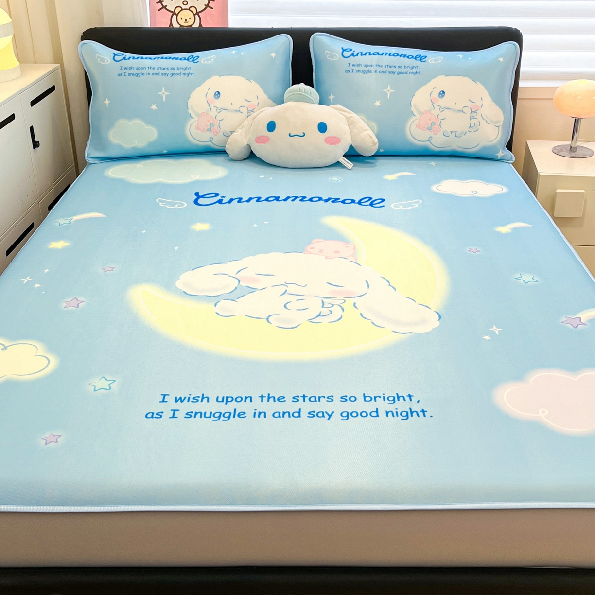 91家纺网 家纺一手货源 找家纺 暮思家居 2026新款正版授权A类大版数码印花三丽鸥1200D冰丝凉席可组合仿锦氨夏被 床笠款-晚安玉桂狗