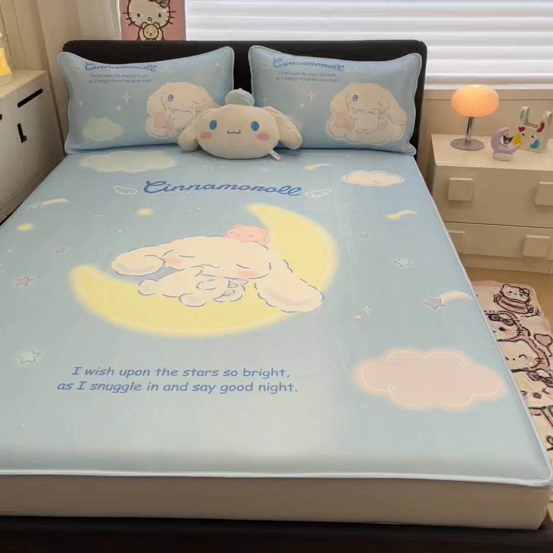 91家纺网 家纺一手货源 找家纺 暮思家居 2026新款正版授权A类大版数码印花三丽鸥1200D冰丝凉席可组合仿锦氨夏被 床笠款-晚安玉桂狗