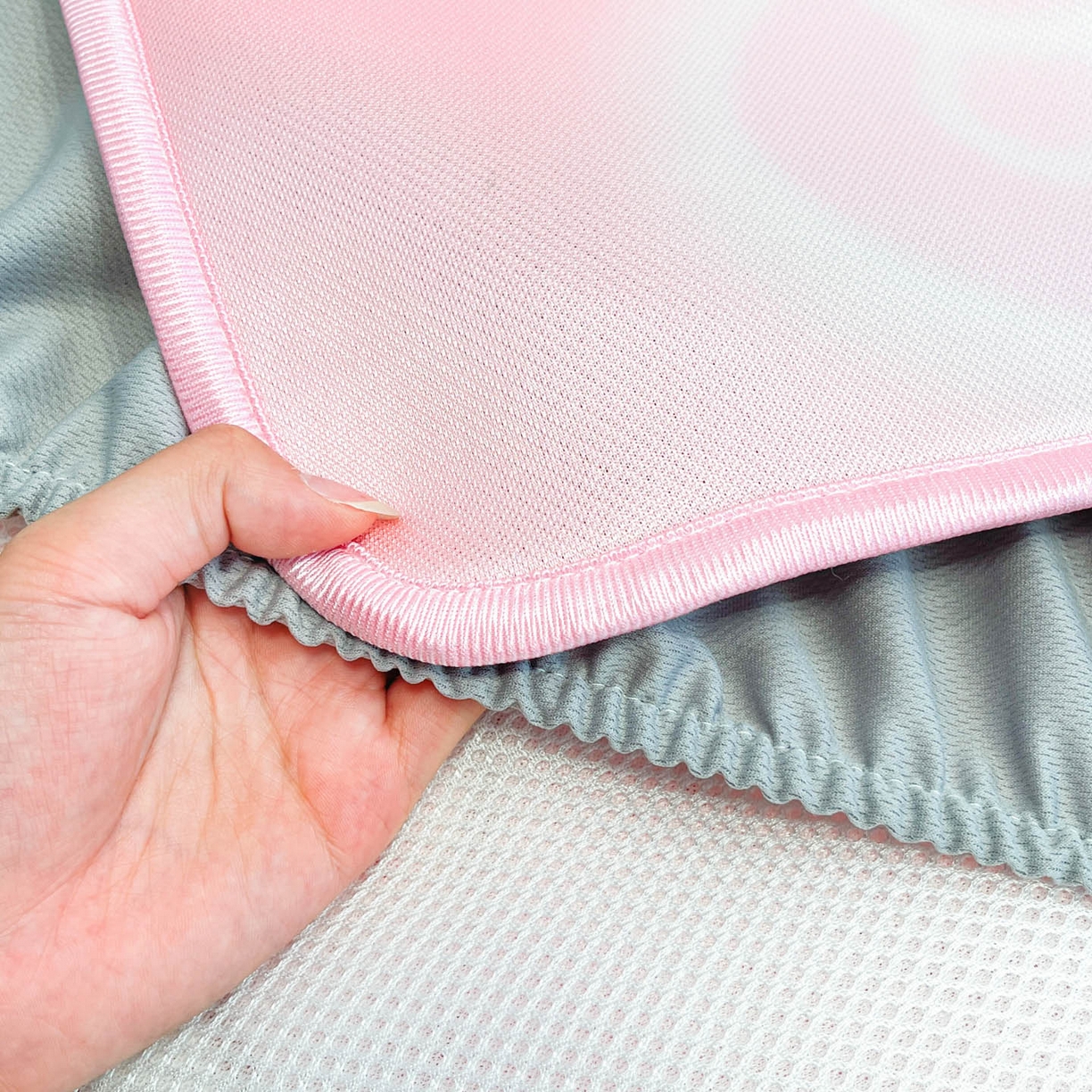 91家纺网 家纺一手货源 找家纺 暮思家居 2026新款正版授权A类大版数码印花三丽鸥1200D冰丝凉席可组合仿锦氨夏被 床笠款-香水KT