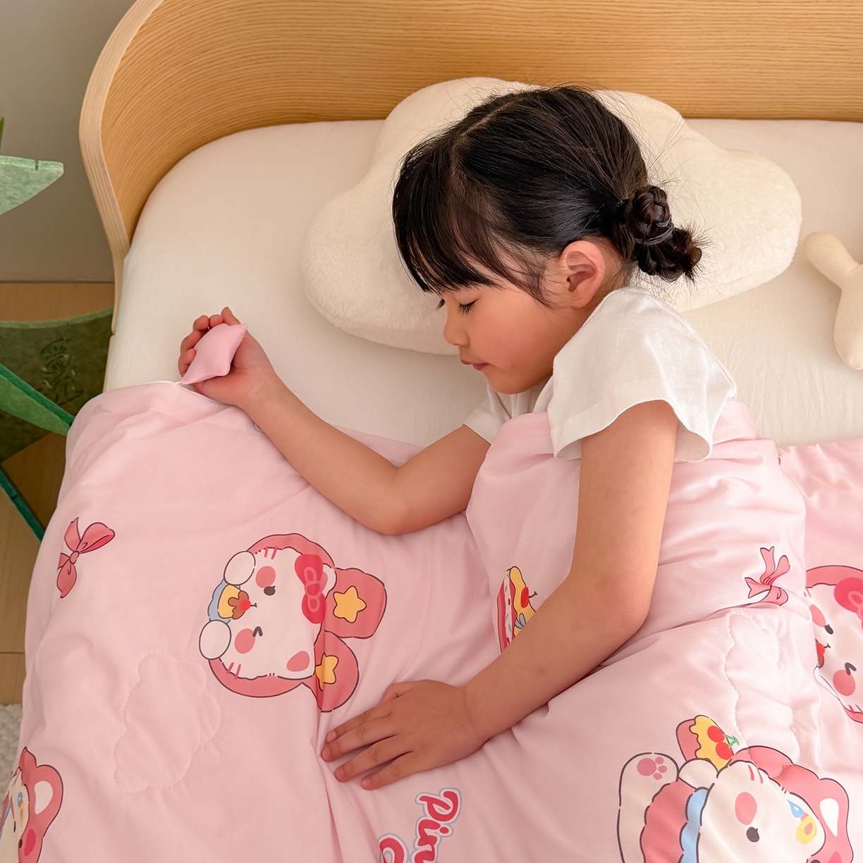 91家纺网 家纺一手货源 找家纺 嗨生活 2026年新款凉感针织儿童双感夏被 幼儿园星星夏被 星星被-萌萌小猫