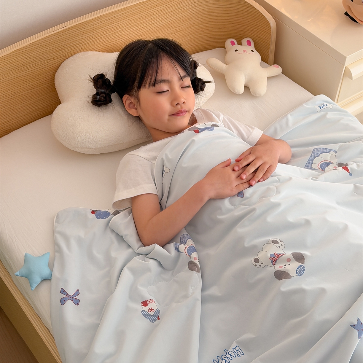 91家纺网 家纺一手货源 找家纺 嗨生活 2026年新款凉感针织儿童双感夏被 幼儿园星星夏被 星星被-可爱小狗