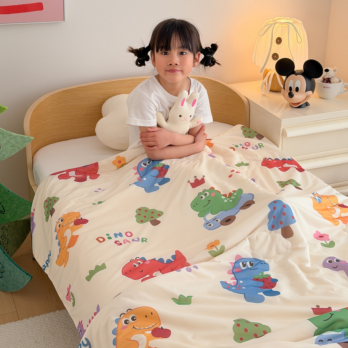 91家纺网 家纺一手货源 找家纺 嗨生活 2026年新款凉感针织儿童双感夏被 幼儿园星星夏被 星星被-恐龙世界