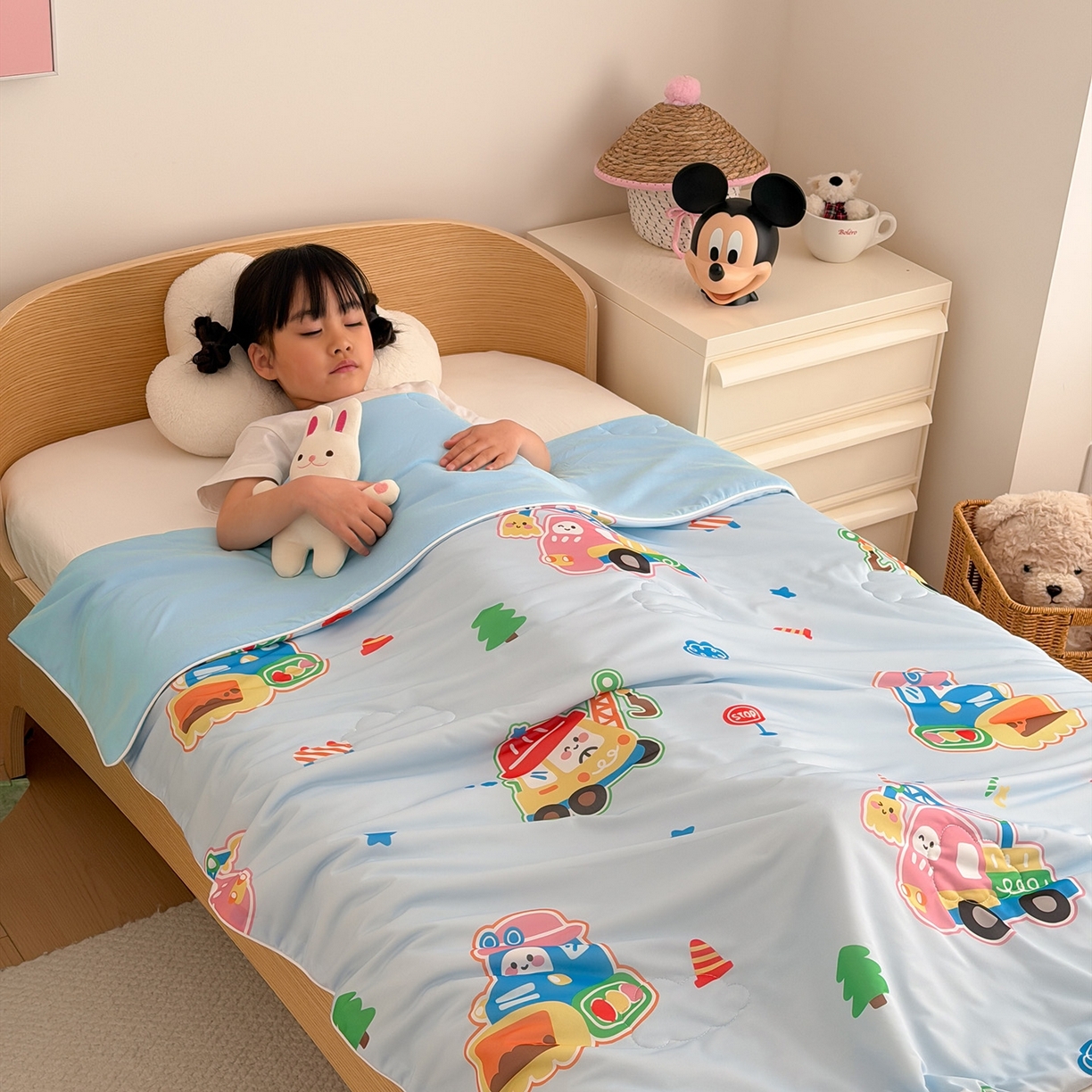 91家纺网 家纺一手货源 找家纺 嗨生活 2026年新款凉感针织儿童双感夏被 幼儿园星星夏被 星星被-七彩挖机