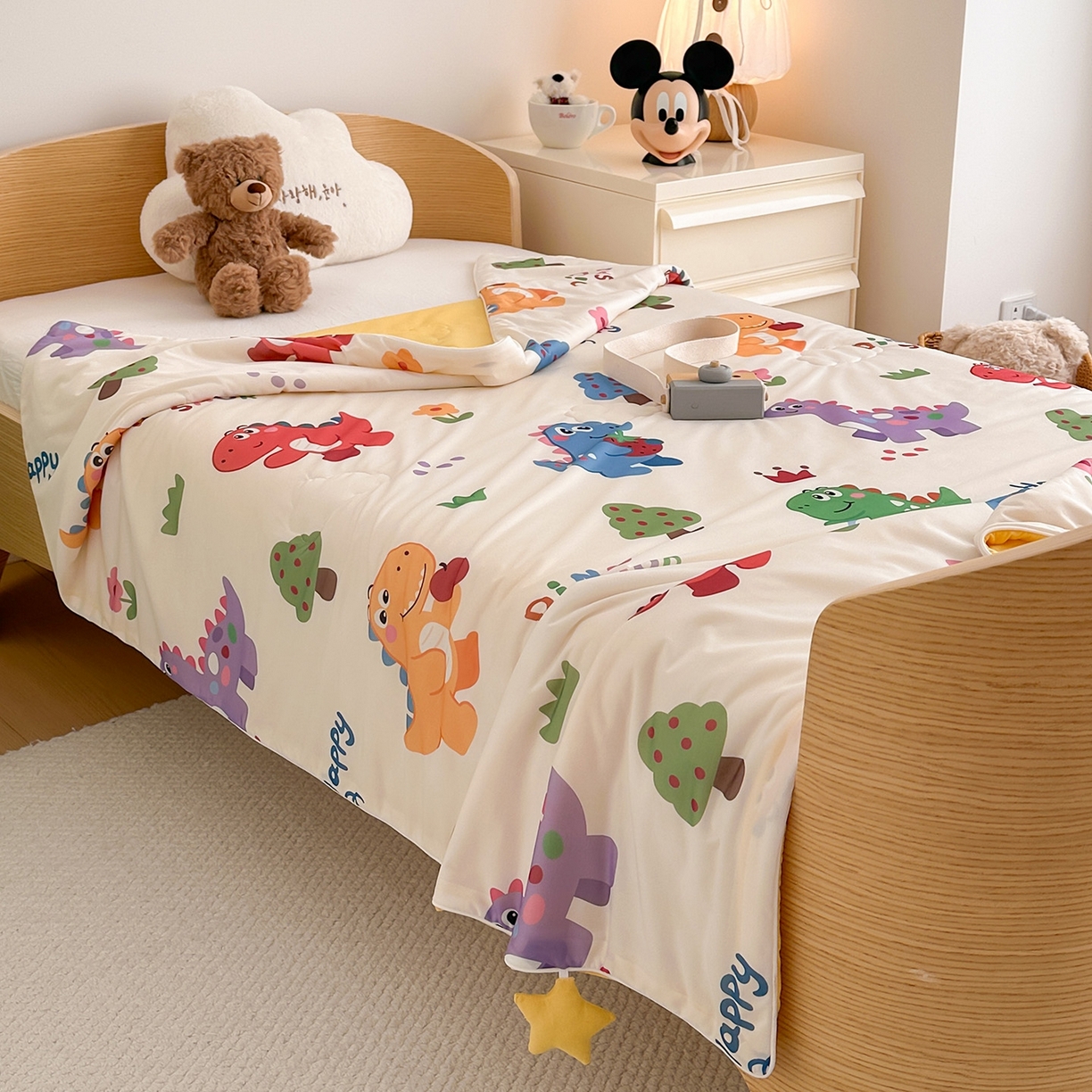 91家纺网 家纺一手货源 找家纺 嗨生活 2026年新款凉感针织儿童双感夏被 幼儿园星星夏被 星星被-恐龙世界