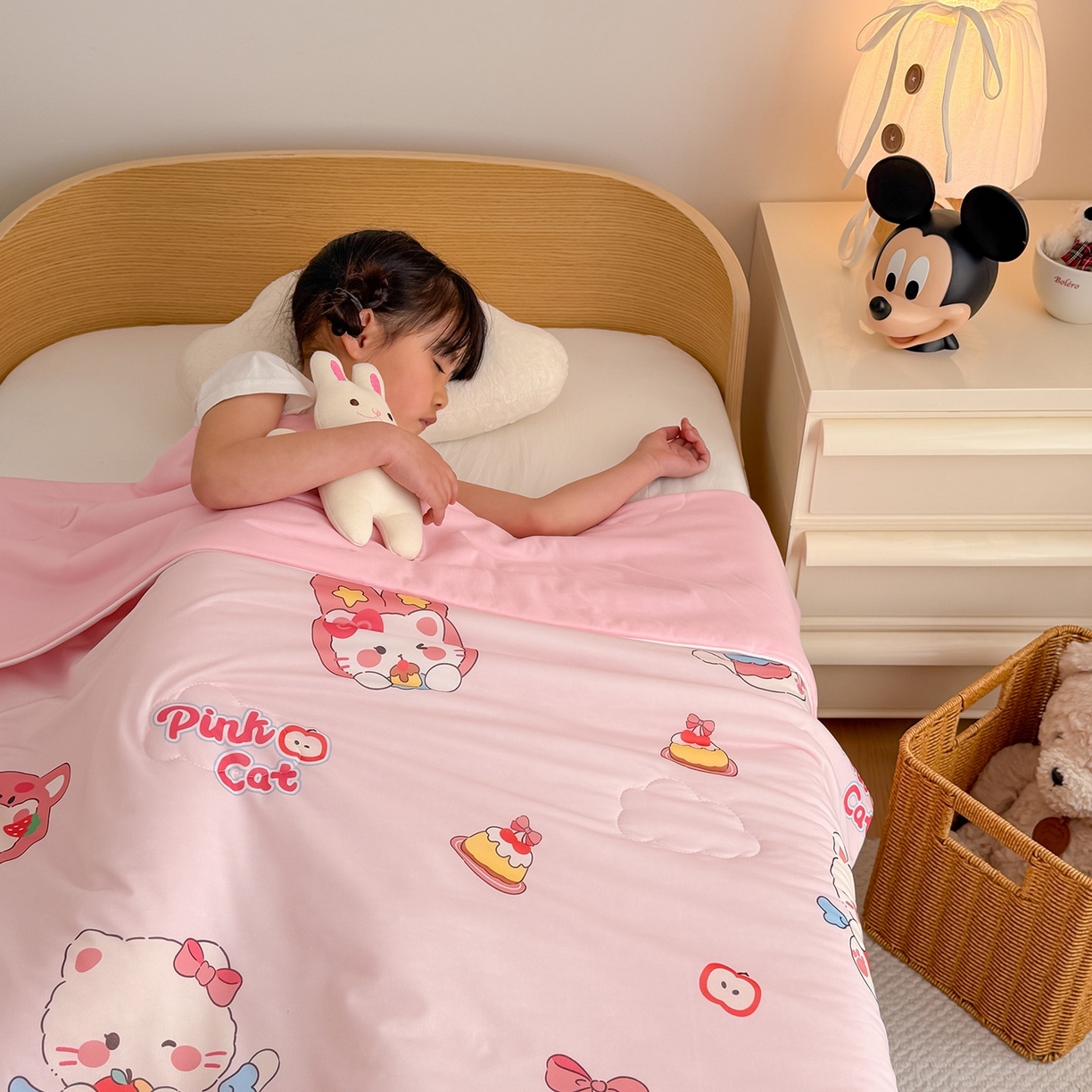 91家纺网 家纺一手货源 找家纺 嗨生活 2026年新款凉感针织儿童双感夏被 幼儿园星星夏被 星星被-萌萌小猫