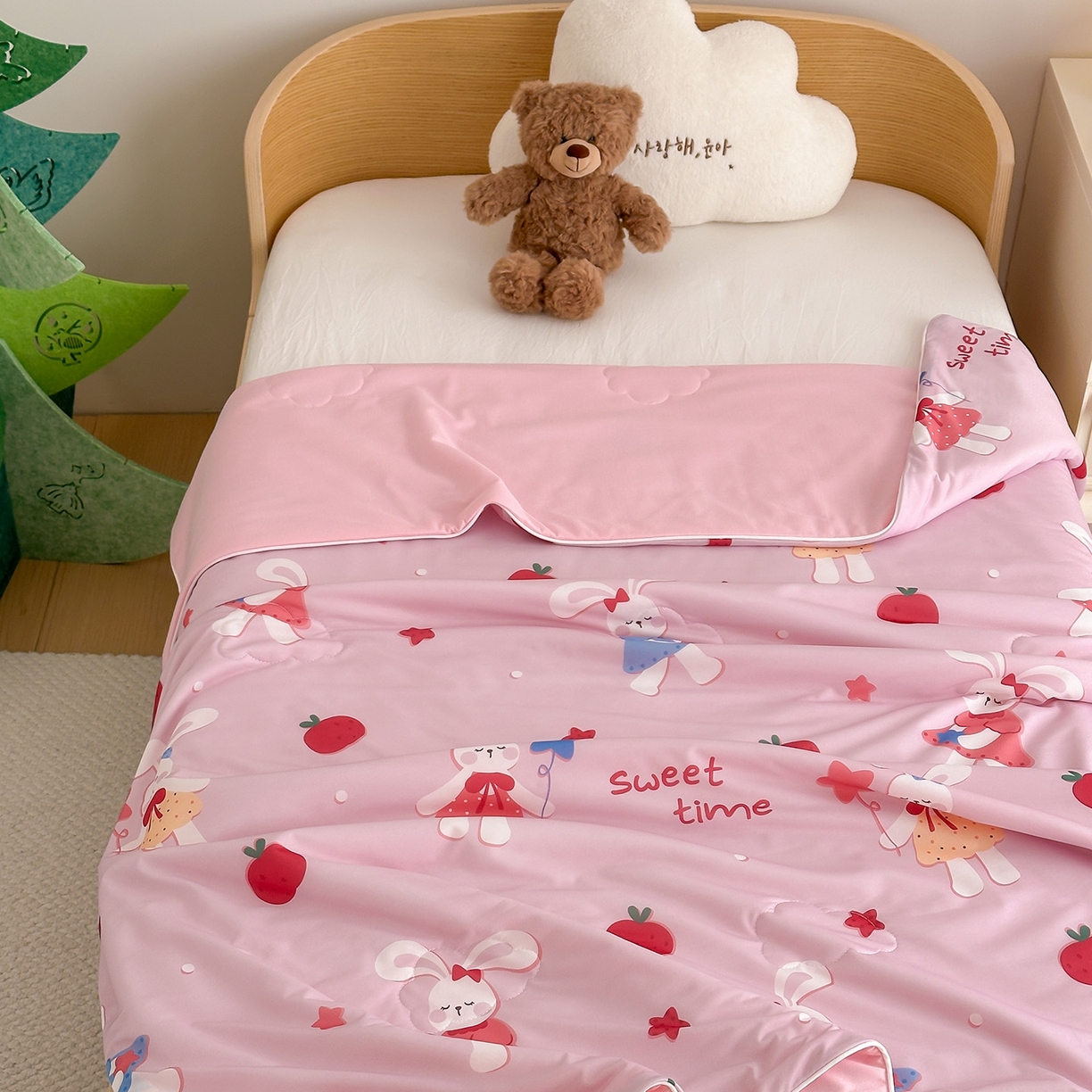 91家纺网 家纺一手货源 找家纺 嗨生活 2026年新款凉感针织儿童双感夏被 幼儿园星星夏被 星星被-粉红小兔