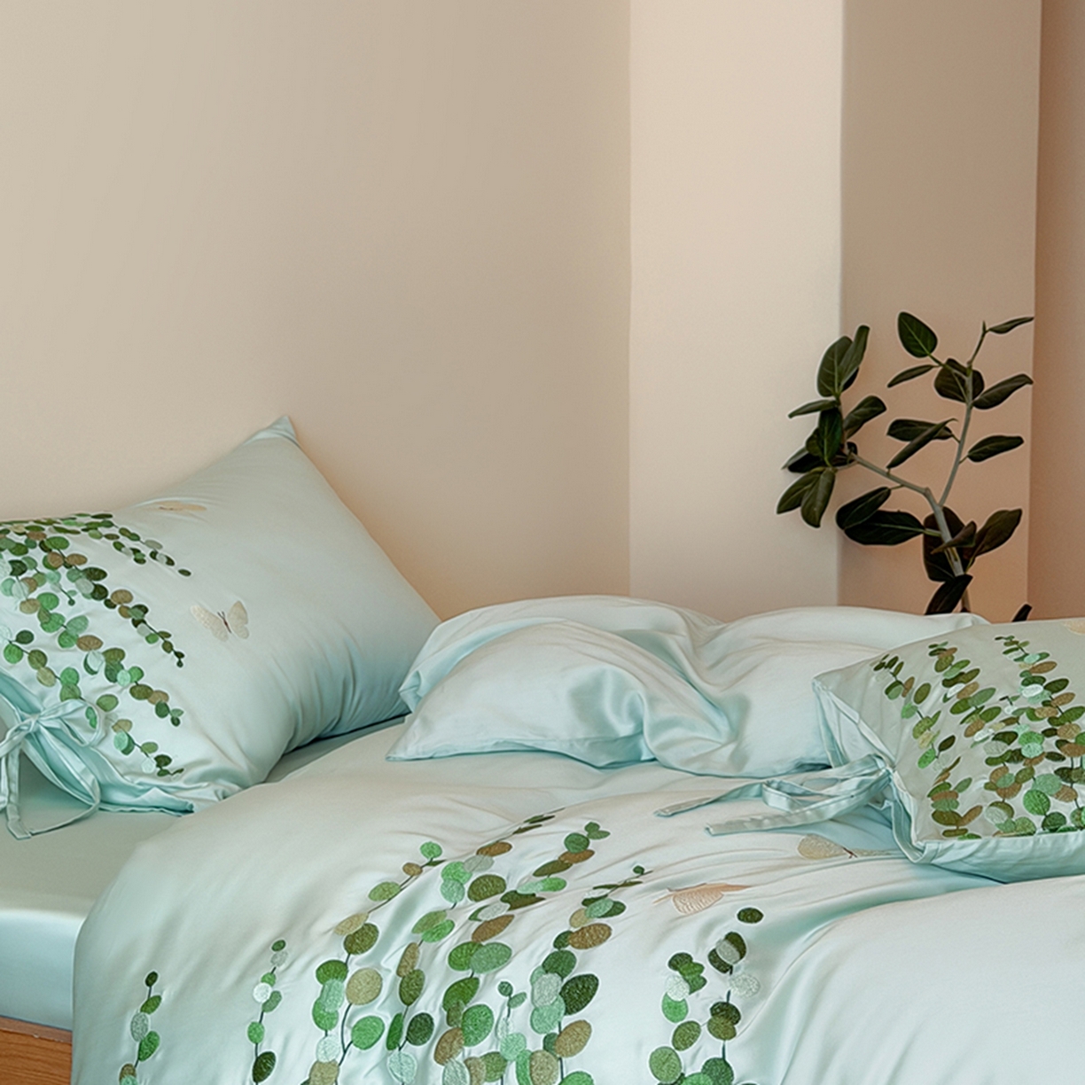 91家纺网 家纺一手货源 找家纺 波比可可 2026春夏新款60支莱赛尔兰精天丝绣花刺绣四件套 春意盎然 绿