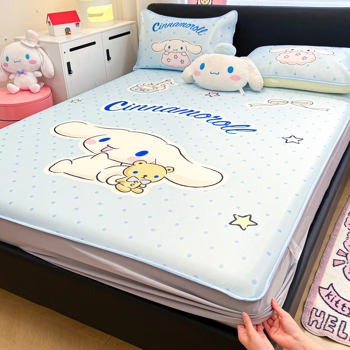 91家纺网 家纺一手货源 找家纺 暮思家居 2026新款正版授权A类大版数码印花三丽鸥1200D冰丝凉席可组合仿锦氨夏被 床笠款-小熊玉桂狗