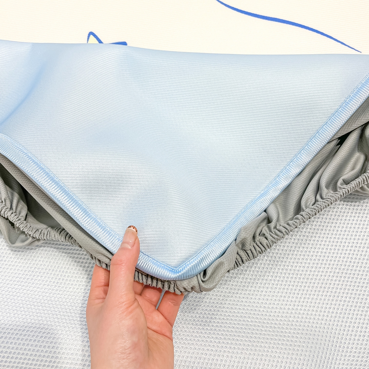 91家纺网 家纺一手货源 找家纺 暮思家居 2026新款正版授权A类大版数码印花三丽鸥1200D冰丝凉席可组合仿锦氨夏被 床笠款-幸福大耳狗