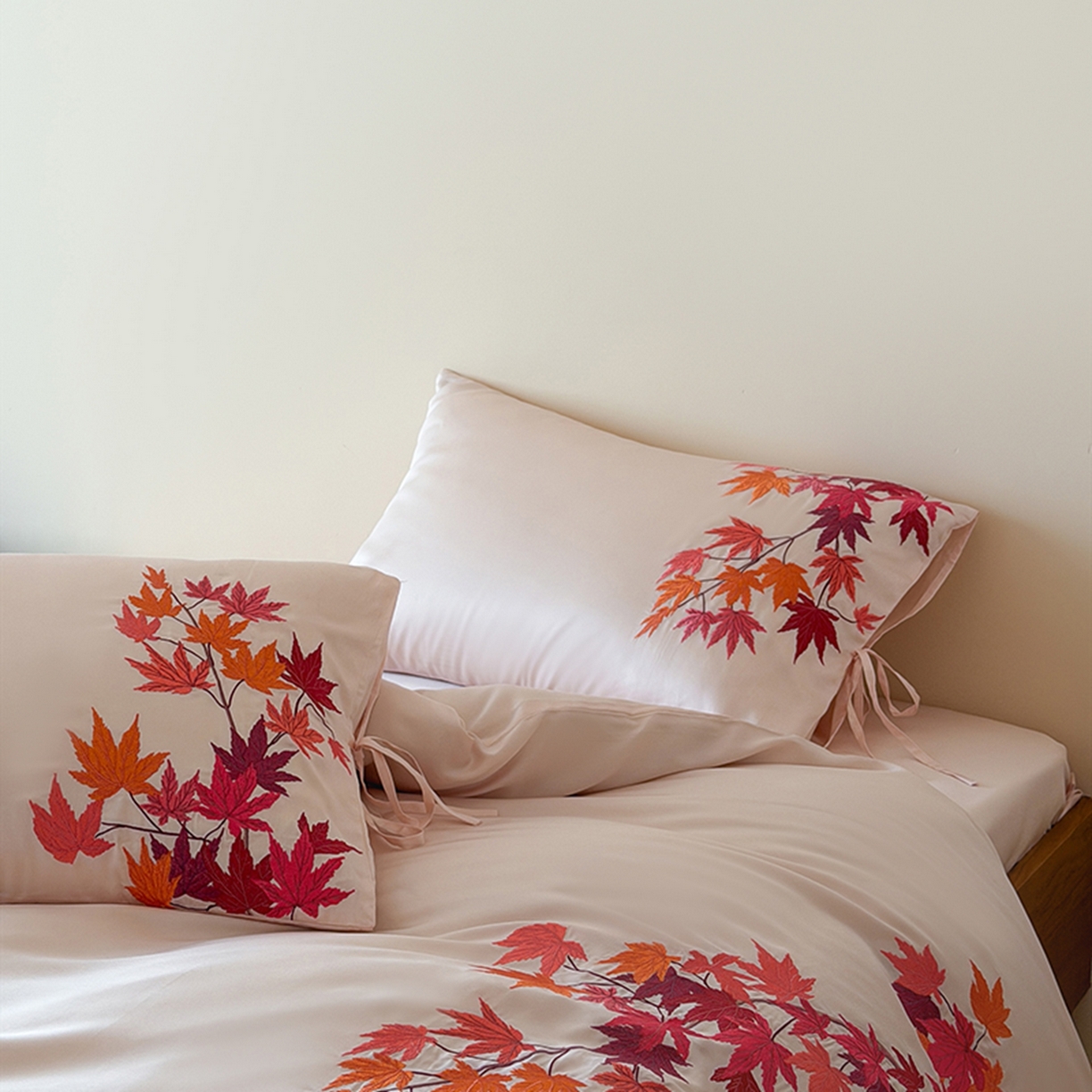 91家纺网 家纺一手货源 找家纺 （总）波比可可 2026春夏新款60支莱赛尔兰精天丝绣花刺绣四件套