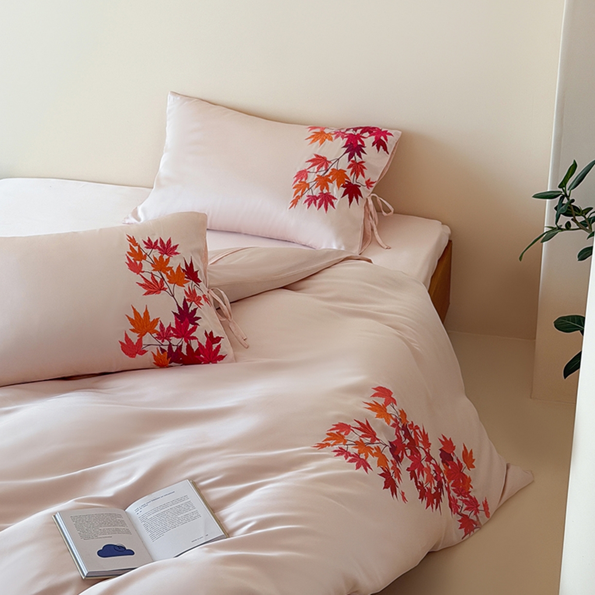 91家纺网 家纺一手货源 找家纺 （总）波比可可 2026春夏新款60支莱赛尔兰精天丝绣花刺绣四件套