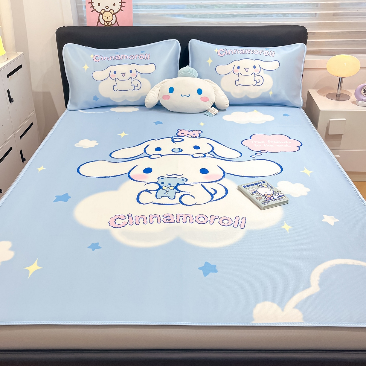 91家纺网 家纺一手货源 找家纺 暮思家居 2026新款正版授权A类大版数码印花三丽鸥1200D冰丝凉席可组合仿锦氨夏被 床笠款-云朵玉桂狗