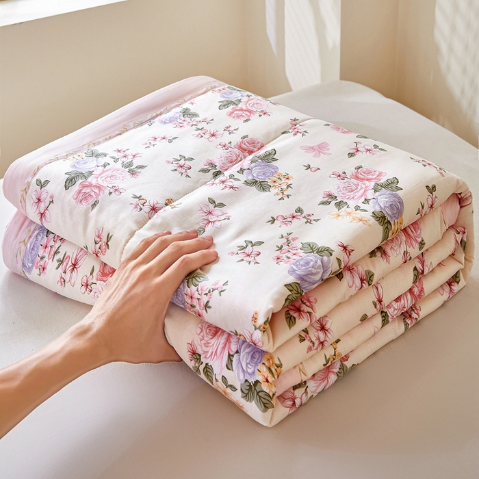 91家纺网 家纺一手货源 找家纺 黛妮雅 2026新款全棉夏被四件套单件夏被单双人空调被学生夏凉被 良辰美景