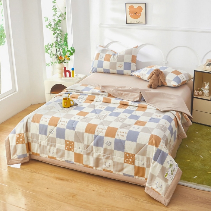 91家纺网 家纺一手货源 找家纺 黛妮雅 2026新款全棉夏被四件套单件夏被单双人空调被学生夏凉被 流浪星球