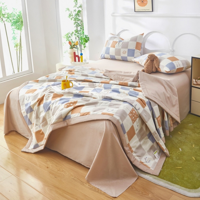 91家纺网 家纺一手货源 找家纺 黛妮雅 2026新款全棉夏被四件套单件夏被单双人空调被学生夏凉被 流浪星球