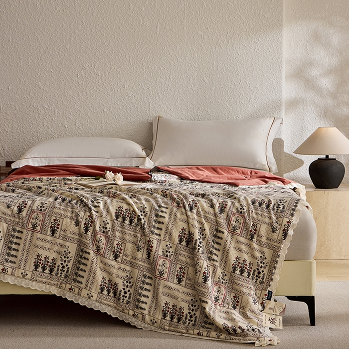 91家纺网 家纺一手货源 找家纺 雅高家居 2026新款麻本纪韩版复古雨露棉麻夏被夏凉被空调被子被芯 幸运草