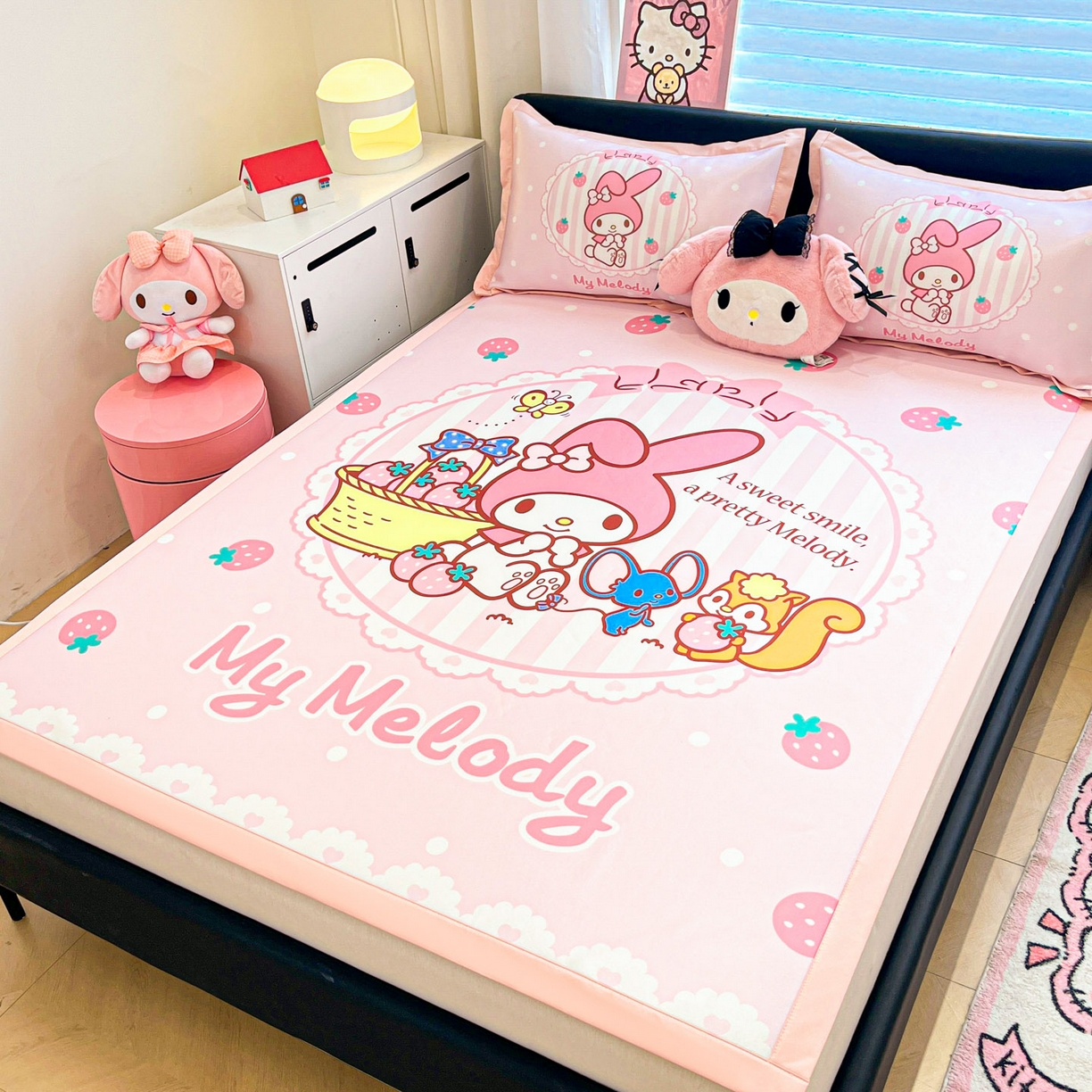 91家纺网 家纺一手货源 找家纺 暮思家居 2026新款正版授权A类大版数码印花三丽鸥可组合仿锦氨夏被夏凉被空调被 草莓美乐蒂