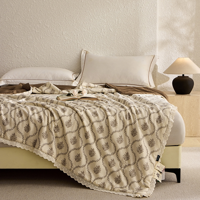 91家纺网 家纺一手货源 找家纺 雅高家居 2026新款麻本纪韩版复古雨露棉麻夏被夏凉被空调被子被芯 倾城