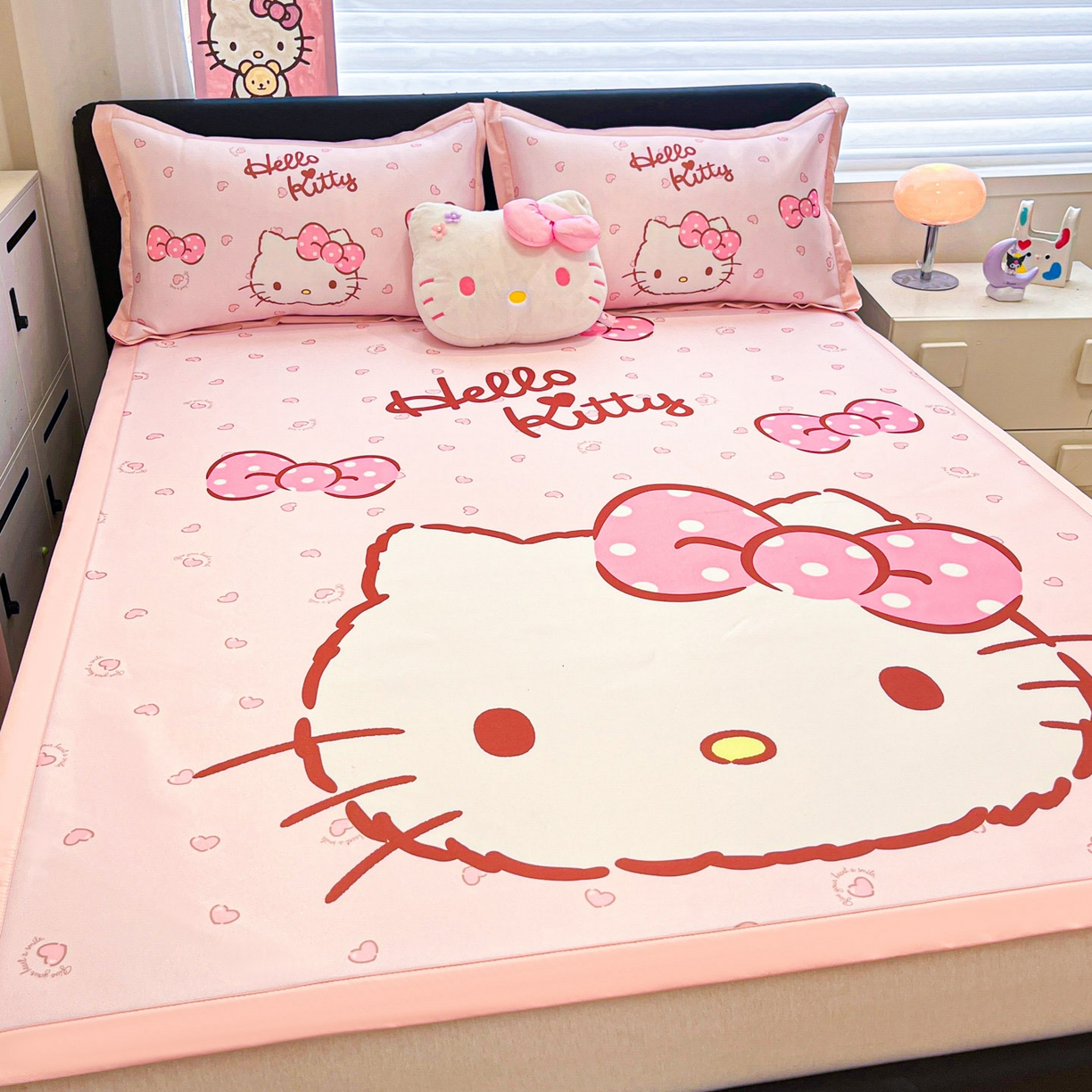 91家纺网 家纺一手货源 找家纺 暮思家居 2026新款正版授权A类大版数码印花三丽鸥可组合仿锦氨夏被夏凉被空调被 蝴蝶结KT