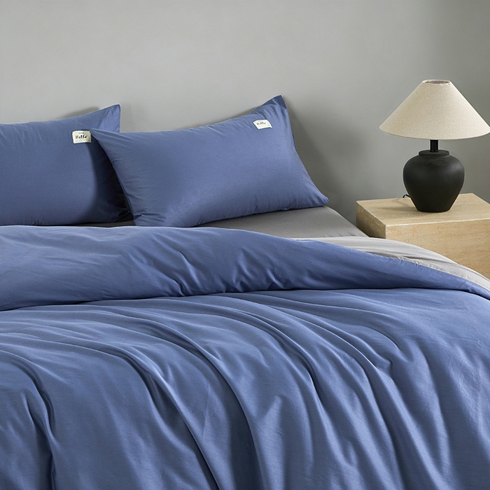 91家纺网 家纺一手货源 找家纺 有点武功 2026新款全棉纯棉40支13372纯色双拼四件套 宾利蓝+绅士灰