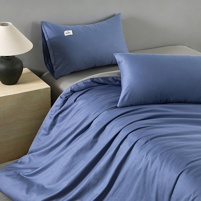 91家纺网 家纺一手货源 找家纺 有点武功 2026新款全棉纯棉40支13372纯色双拼四件套 宾利蓝+绅士灰