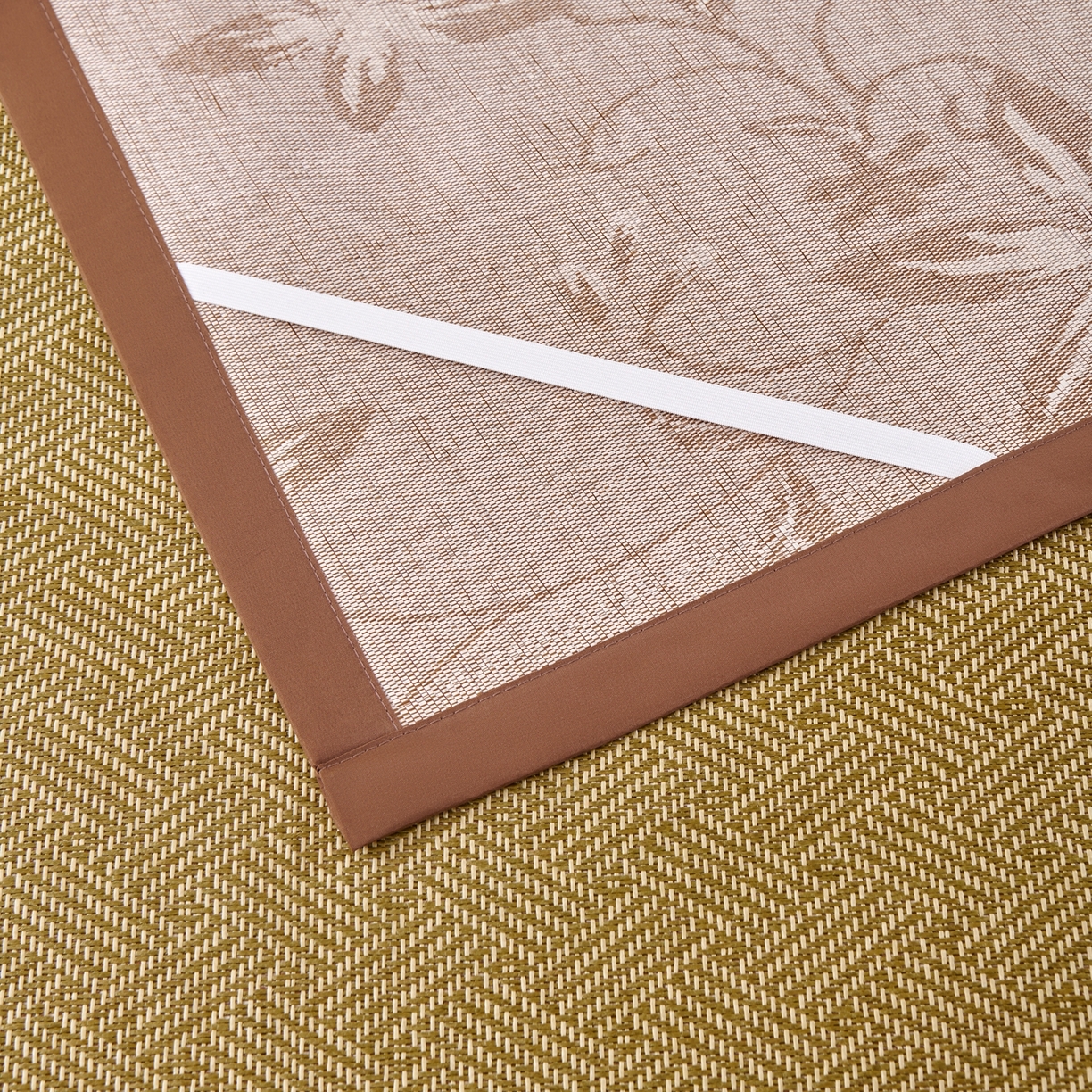 91家纺网 家纺一手货源 找家纺 永旺家纺 2026新款凉感全包双面御藤席席子凉席 饼干花