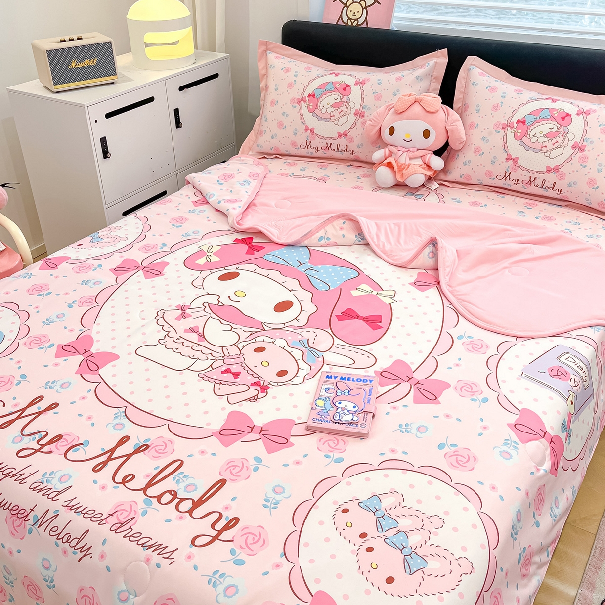 91家纺网 家纺一手货源 找家纺 暮思家居 2026新款正版授权A类大版数码印花三丽鸥可组合仿锦氨夏被夏凉被空调被 花园美乐蒂