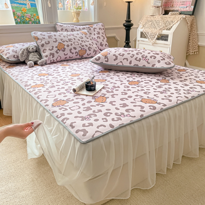 91家纺网 家纺一手货源 找家纺 （总）柒月家居 2026新款斜纹凉感豆豆床裙款凉席