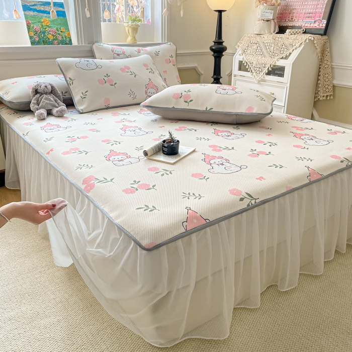 91家纺网 家纺一手货源 找家纺 （总）柒月家居 2026新款斜纹凉感豆豆床裙款凉席