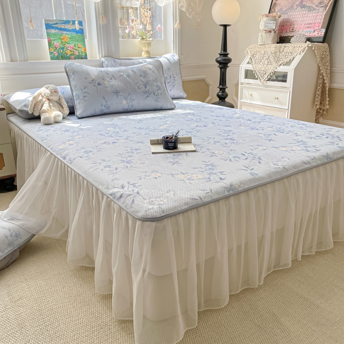 91家纺网 家纺一手货源 找家纺 （总）柒月家居 2026新款斜纹凉感豆豆床裙款凉席