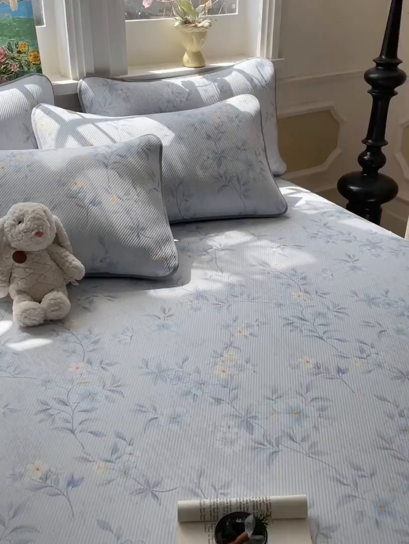 91家纺网 家纺一手货源 找家纺 （总）柒月家居 2026新款斜纹凉感豆豆床裙款凉席