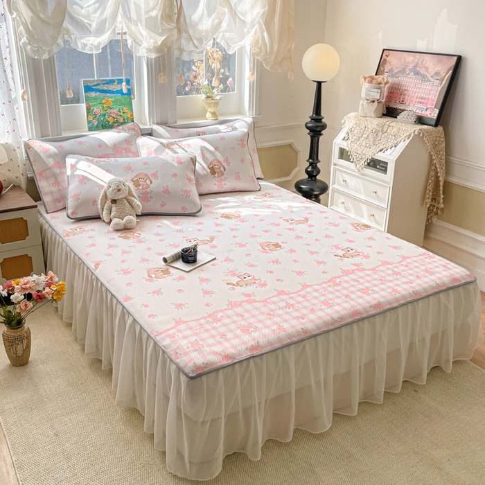 91家纺网 家纺一手货源 找家纺 柒月家居 2026新款斜纹凉感豆豆床裙款凉席 床裙-玫瑰园