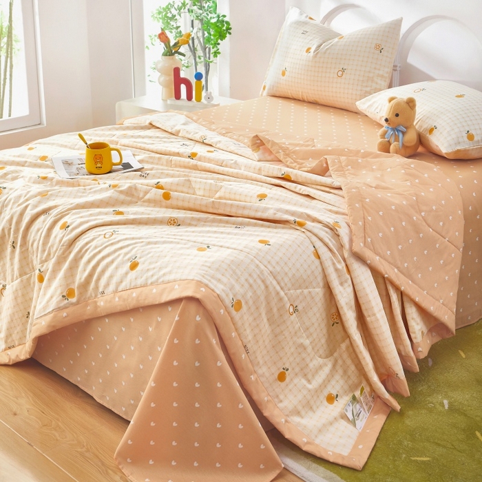 91家纺网 家纺一手货源 找家纺 黛妮雅 2026新款全棉夏被四件套单件夏被单双人空调被学生夏凉被 橘子格