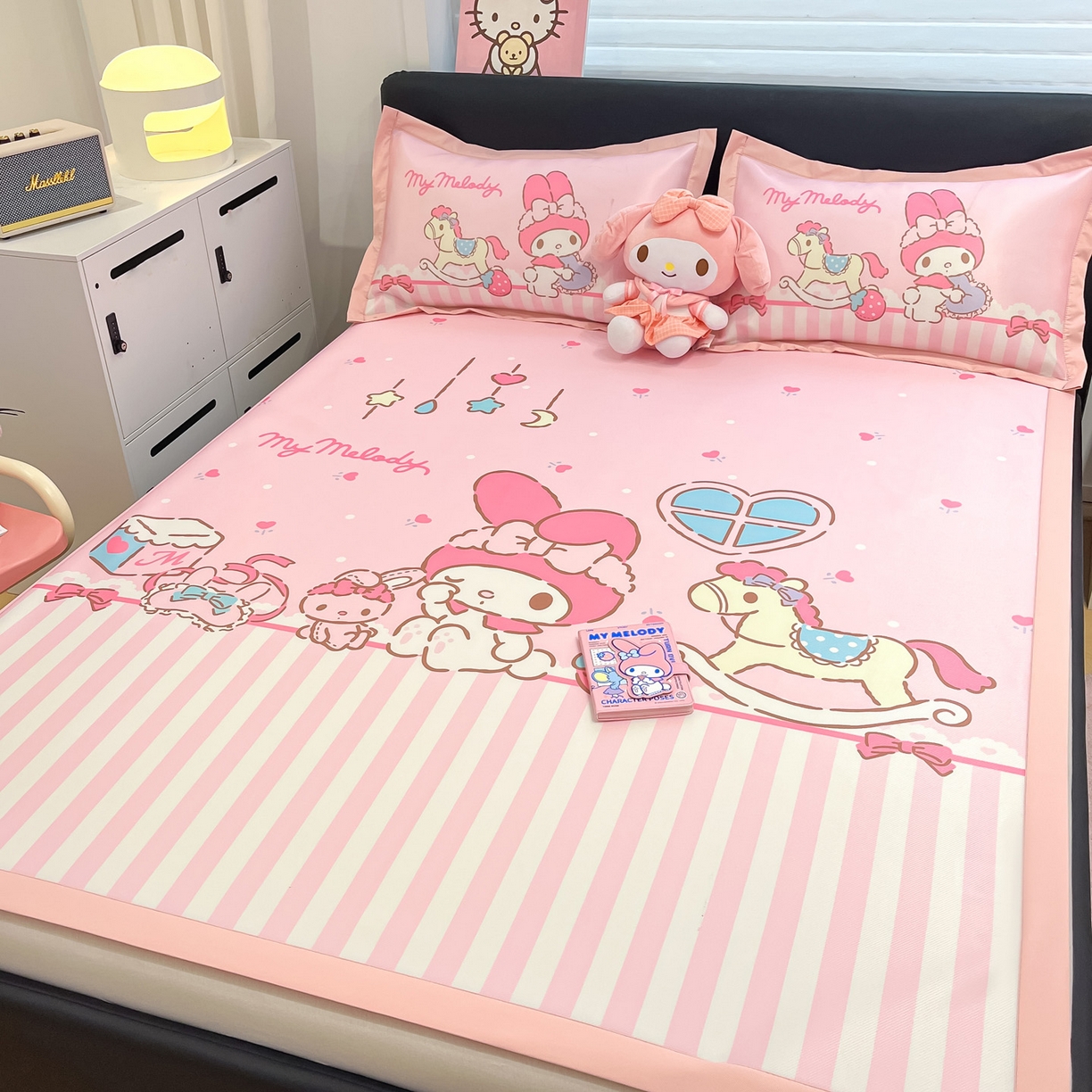 91家纺网 家纺一手货源 找家纺 暮思家居 2026新款正版授权A类大版数码印花三丽鸥可组合仿锦氨夏被夏凉被空调被 条纹美乐蒂