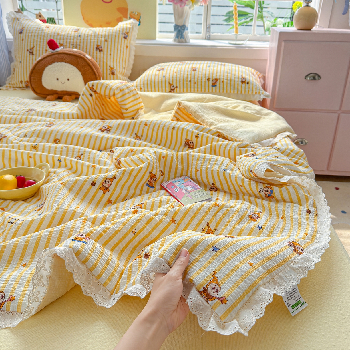 91家纺网 家纺一手货源 找家纺 （总）弗苓家纺 2026新款高克重泡芙棉花边款夏被夏凉被空调被四件套小红书推荐-风格一