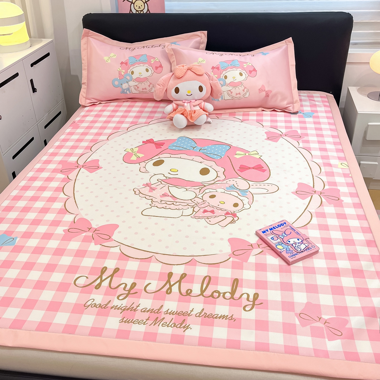 91家纺网 家纺一手货源 找家纺 暮思家居 2026新款正版授权A类大版数码印花三丽鸥可组合仿锦氨夏被夏凉被空调被 相框美乐蒂