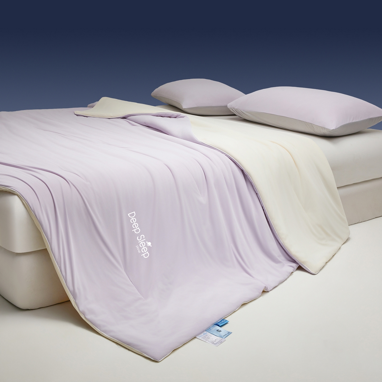 91家纺网 家纺一手货源 找家纺 玉相逢 2026新款深睡眠高克重凉感丝夏被夏凉被空调被 梦幻紫拼浅黄