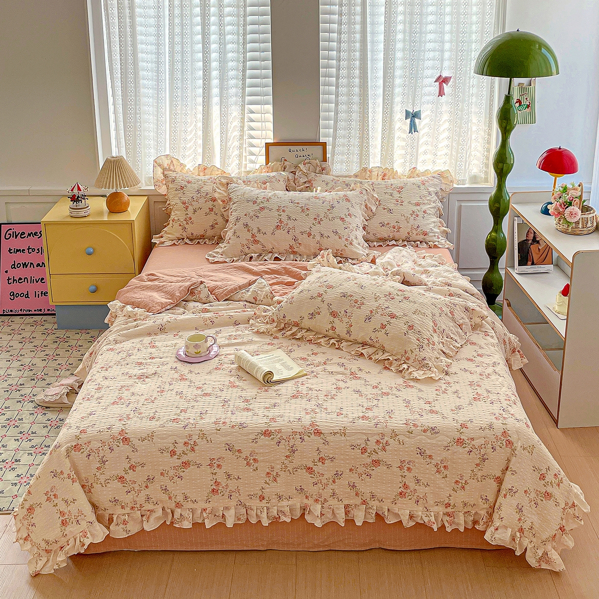 91家纺网 家纺一手货源 找家纺 蓝极人 2026新款泡芙棉花边夏被四件套 XB春色