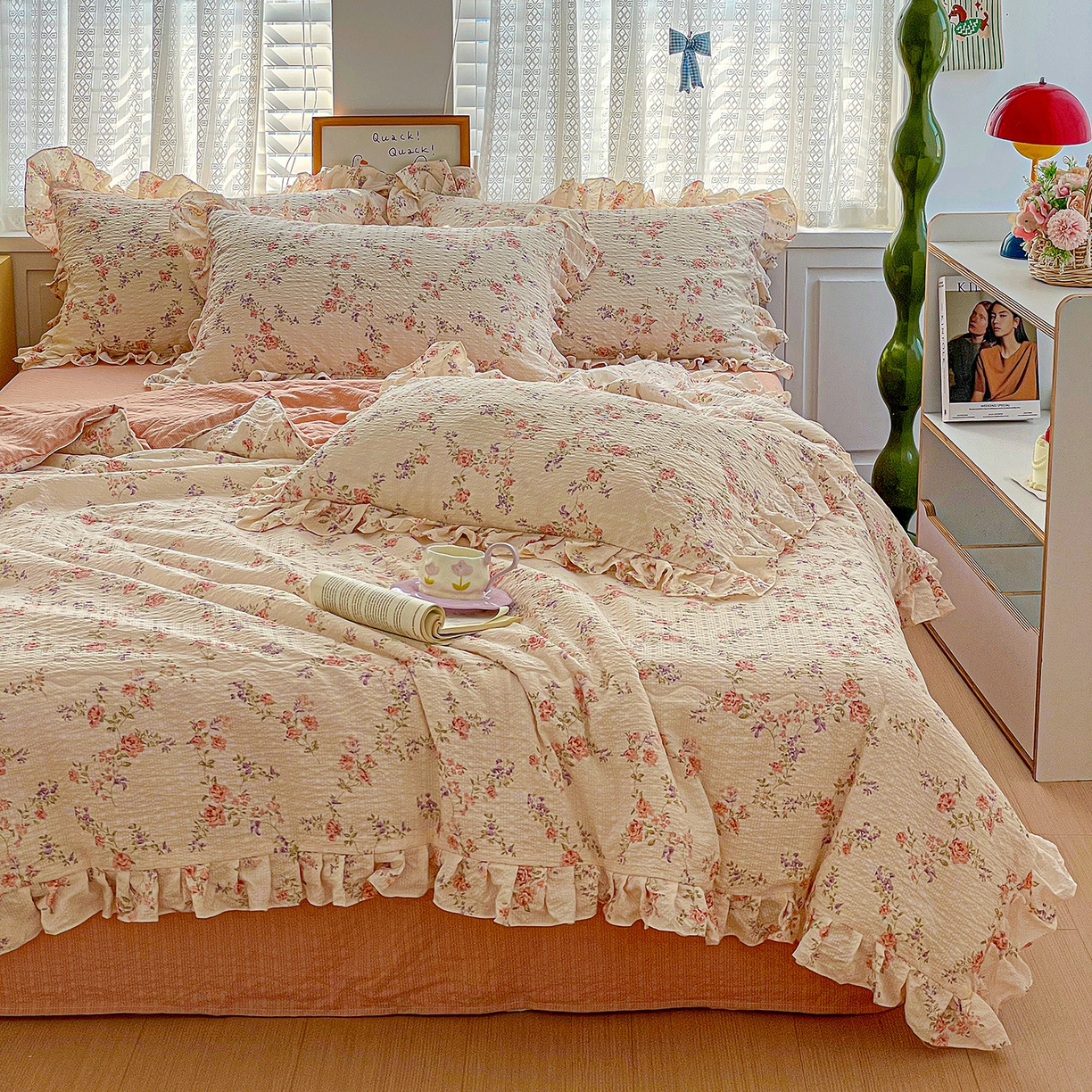 91家纺网 家纺一手货源 找家纺 蓝极人 2026新款泡芙棉花边夏被四件套 XB春色