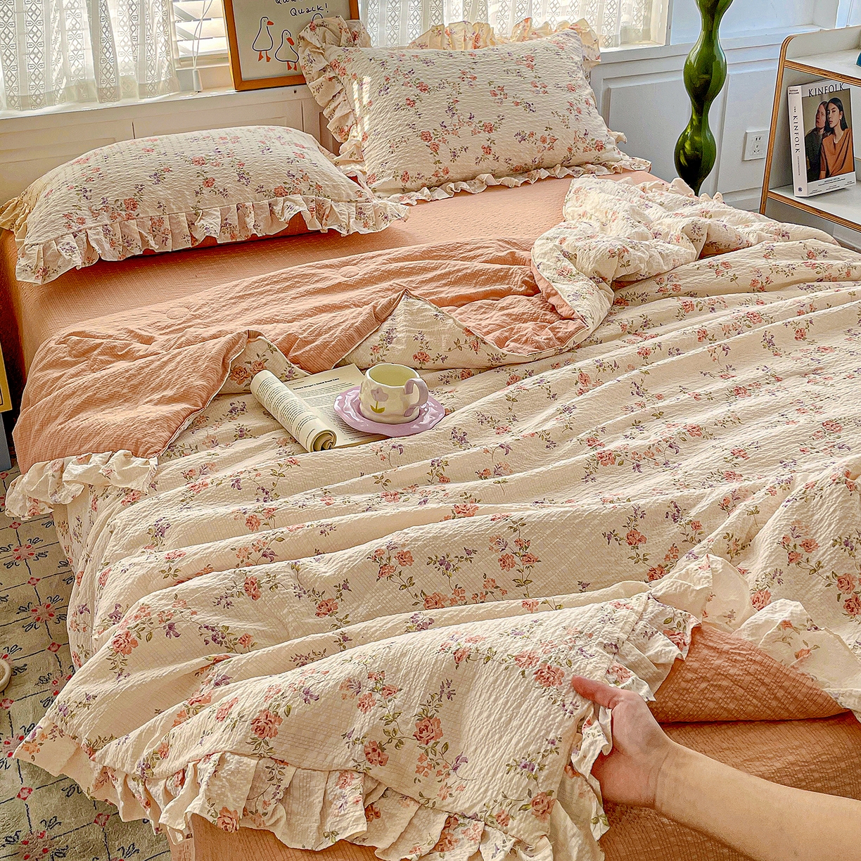 91家纺网 家纺一手货源 找家纺 蓝极人 2026新款泡芙棉花边夏被四件套 XB春色