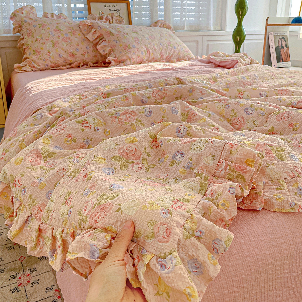 91家纺网 家纺一手货源 找家纺 蓝极人 2026新款泡芙棉花边夏被四件套 XB浅夏