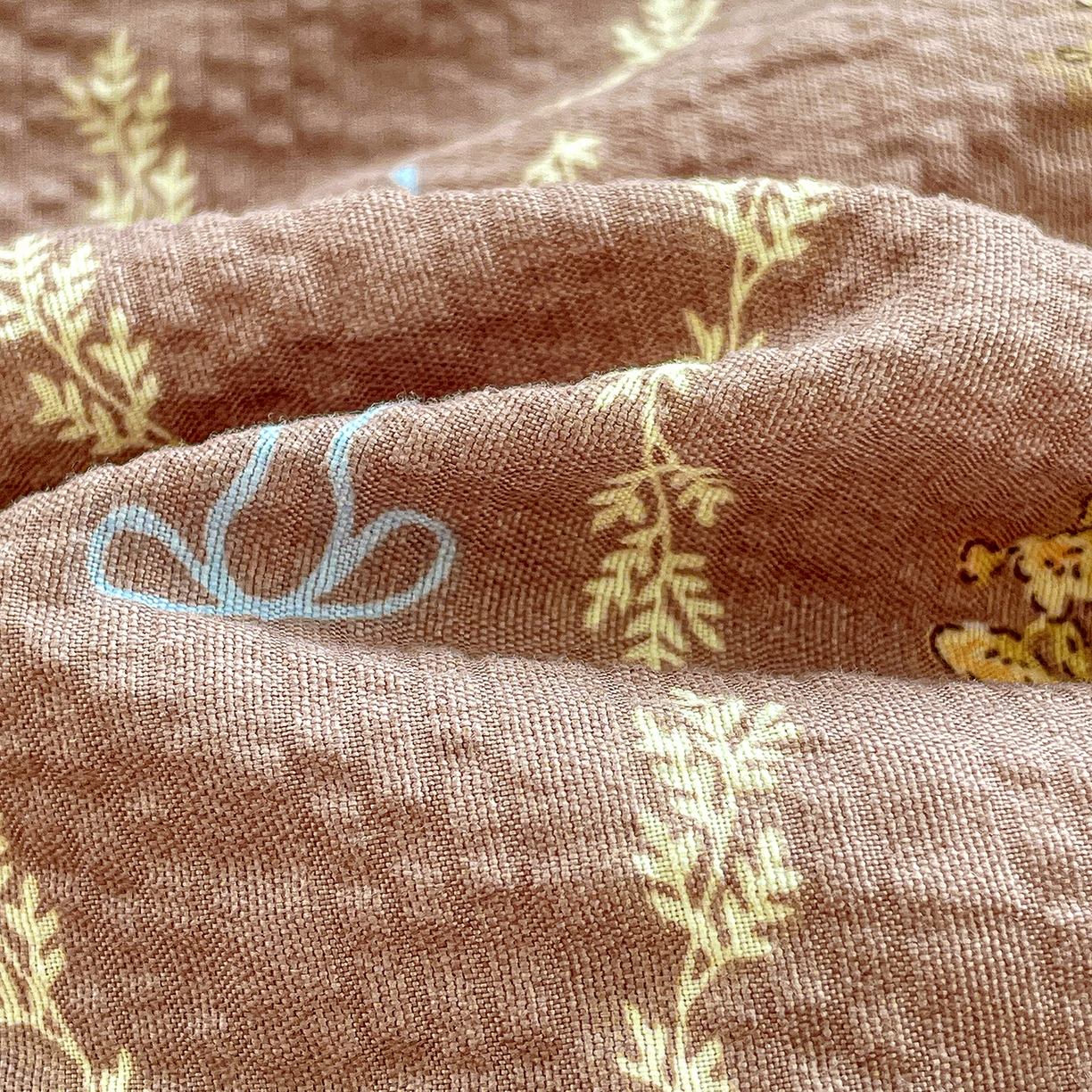 91家纺网 家纺一手货源 找家纺 蓝极人 2026新款泡芙棉花边夏被四件套 XB情人节咖