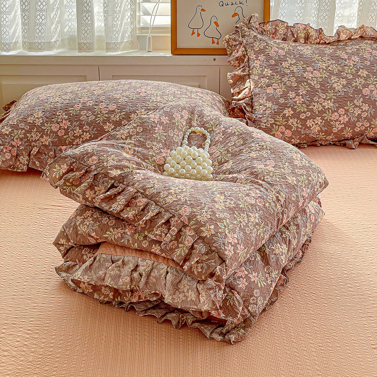 91家纺网 家纺一手货源 找家纺 蓝极人 2026新款泡芙棉花边夏被四件套 XB桔园