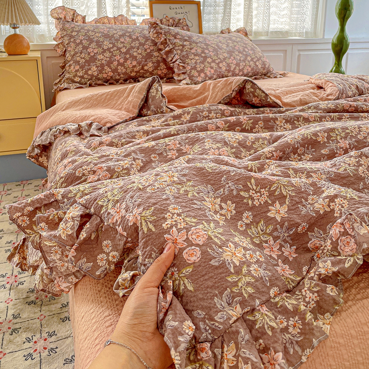 91家纺网 家纺一手货源 找家纺 蓝极人 2026新款泡芙棉花边夏被四件套 XB桔园