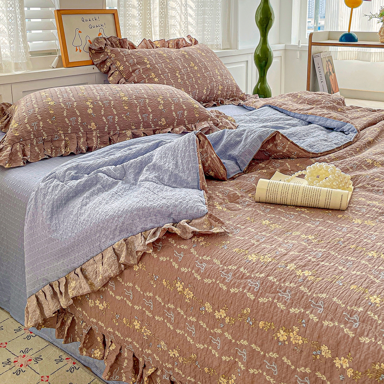 91家纺网 家纺一手货源 找家纺 蓝极人 2026新款泡芙棉花边夏被四件套 XB情人节咖