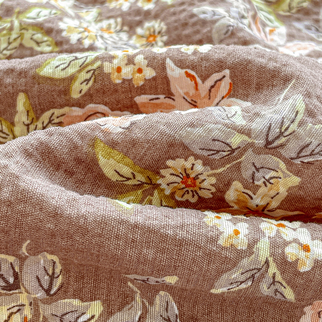 91家纺网 家纺一手货源 找家纺 蓝极人 2026新款泡芙棉花边夏被四件套 XB桔园