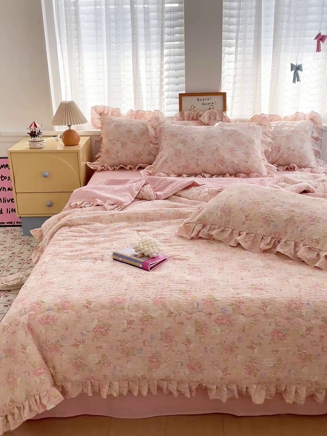 91家纺网 家纺一手货源 找家纺 蓝极人 2026新款泡芙棉花边夏被四件套 XB浅夏