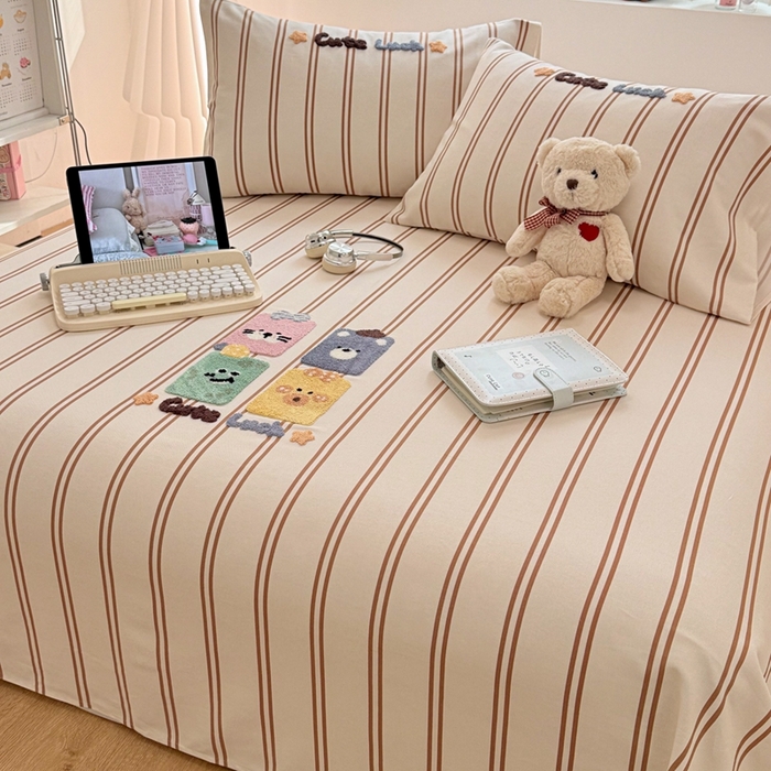 91家纺网 家纺一手货源 找家纺 雅萱家纺 2026新款全棉老粗布毛巾绣床单 Cute Luck四小只