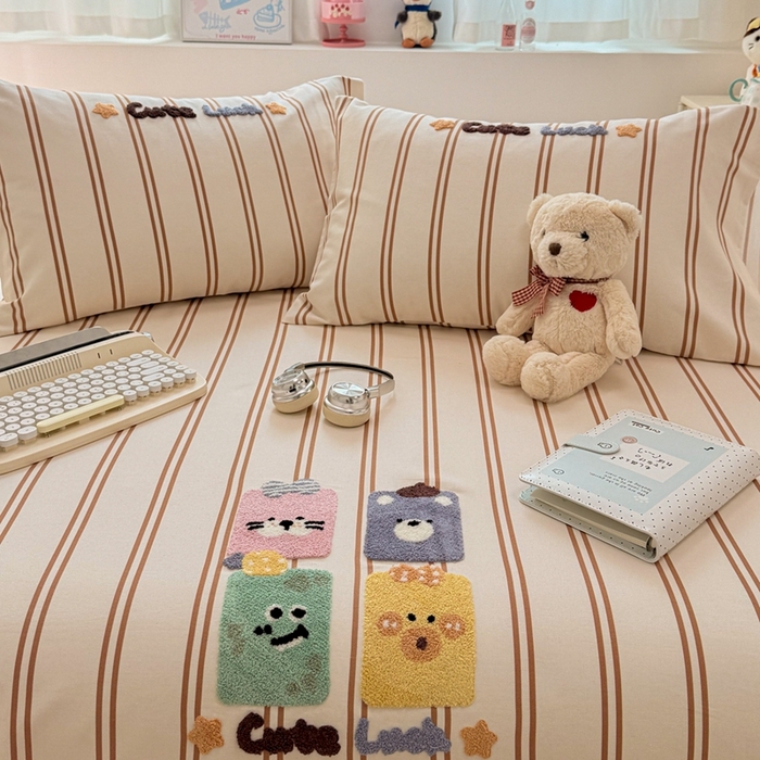 91家纺网 家纺一手货源 找家纺 雅萱家纺 2026新款全棉老粗布毛巾绣床单 Cute Luck四小只